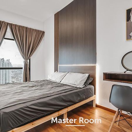 Nowhere 2Br & 2Bath Apartment With Balcony @ Reizz Residences Куала-Лумпур Екстер'єр фото