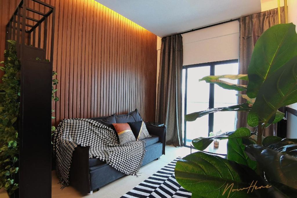 Nowhere 2Br & 2Bath Apartment With Balcony @ Reizz Residences Куала-Лумпур Екстер'єр фото