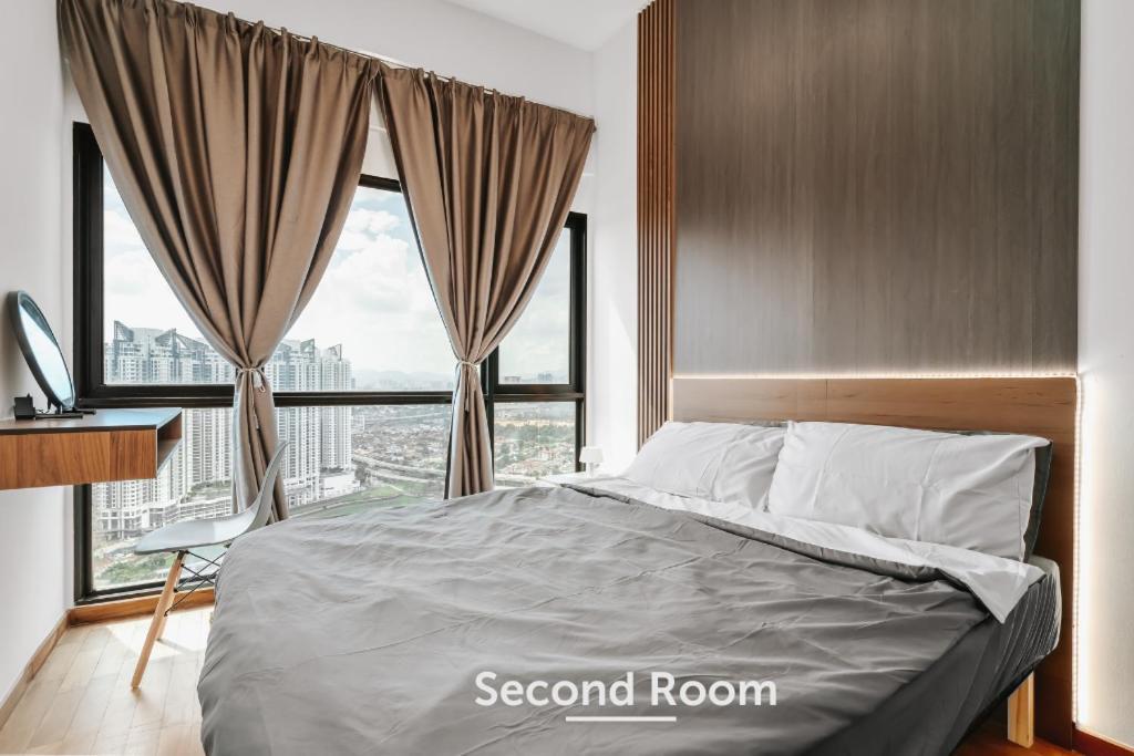 Nowhere 2Br & 2Bath Apartment With Balcony @ Reizz Residences Куала-Лумпур Екстер'єр фото